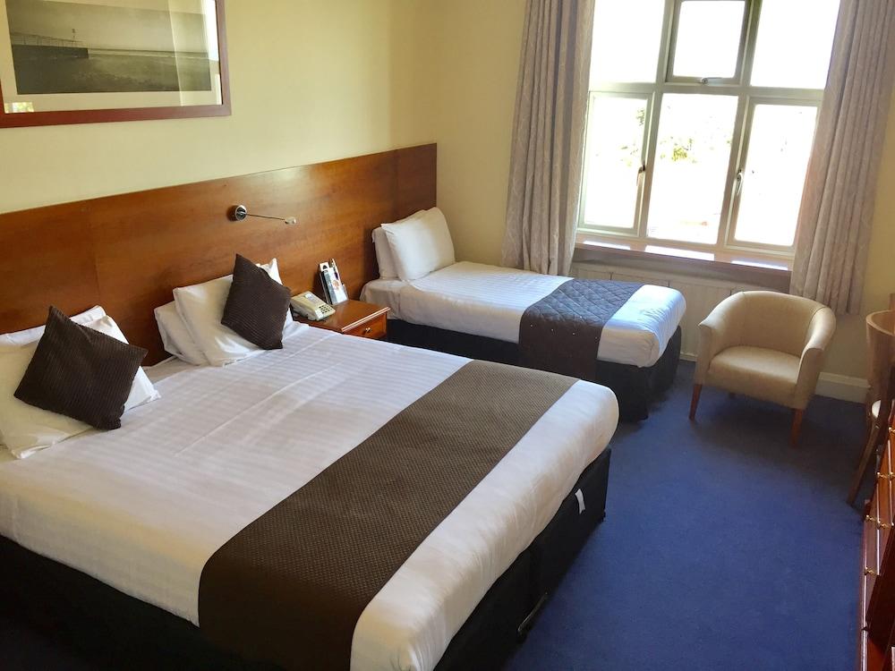 Marsham Court Hotel บอร์นมัธ ภายนอก รูปภาพ