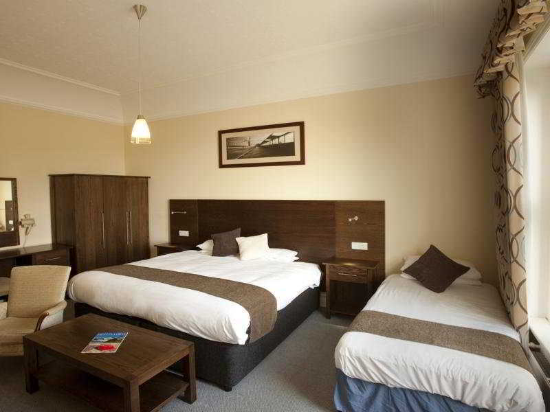 Marsham Court Hotel บอร์นมัธ ภายนอก รูปภาพ